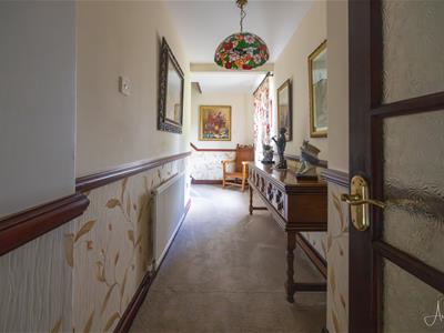 Inner hall from living room